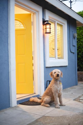 Mile to Beach! Fully Fenced Private SoCal Cottage